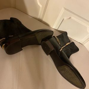 Womens boots size 9.5